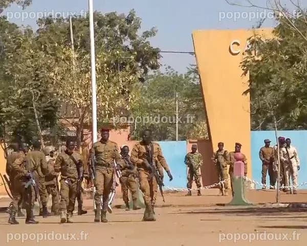 Des militaires annoncent avoir pris le pouvoir au Burkina Faso | Le Devoir