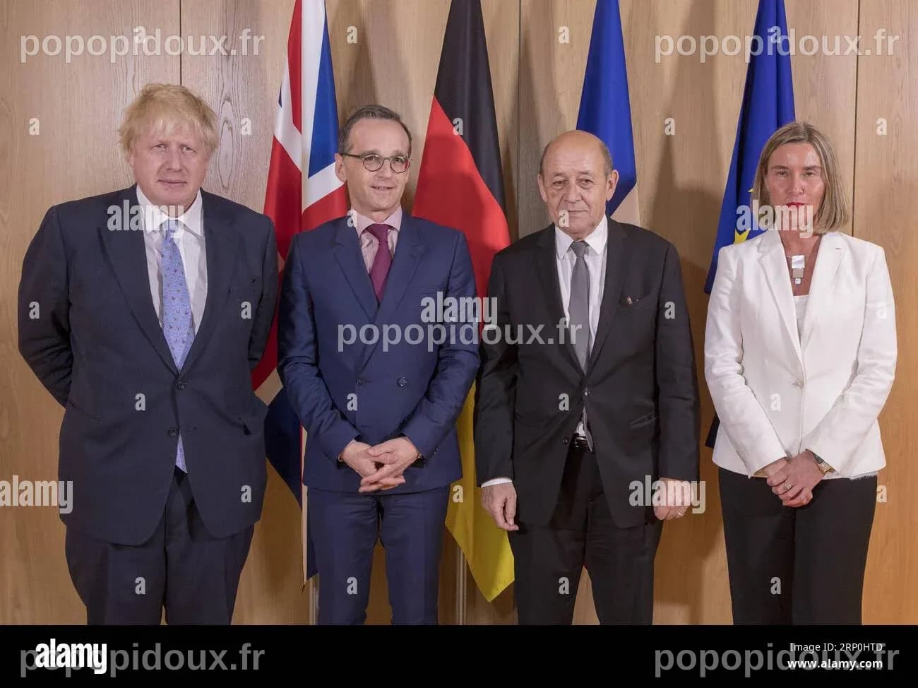 Malgré nous Banque de photographies et d’images à haute résolution - Alamy