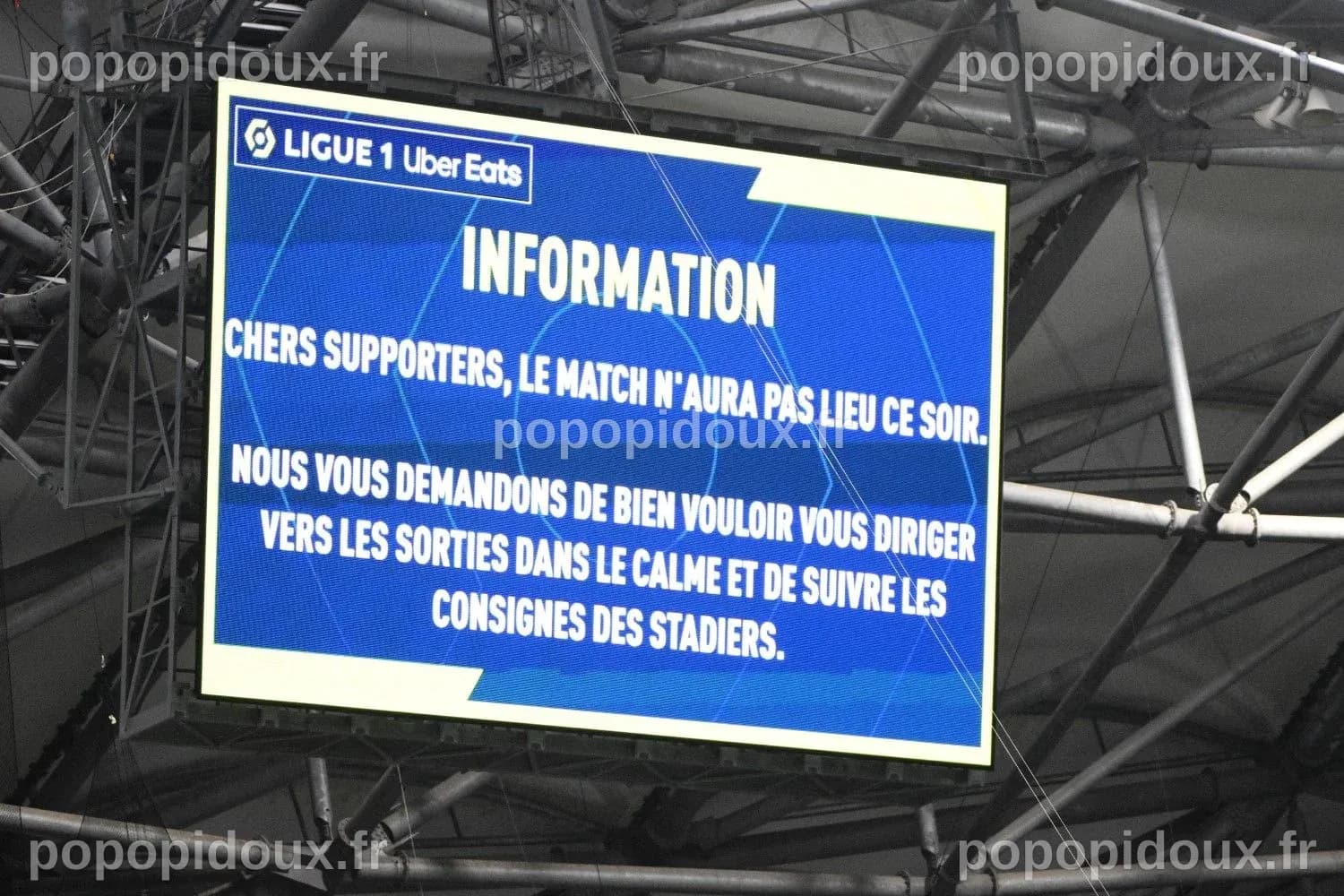 Incidents avant le match OL-OM : six policiers blessés et neuf ...
