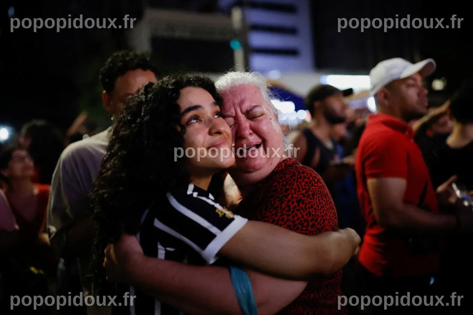 Le chef Raoni apporte son soutien à Lula lors des élections brésiliennes