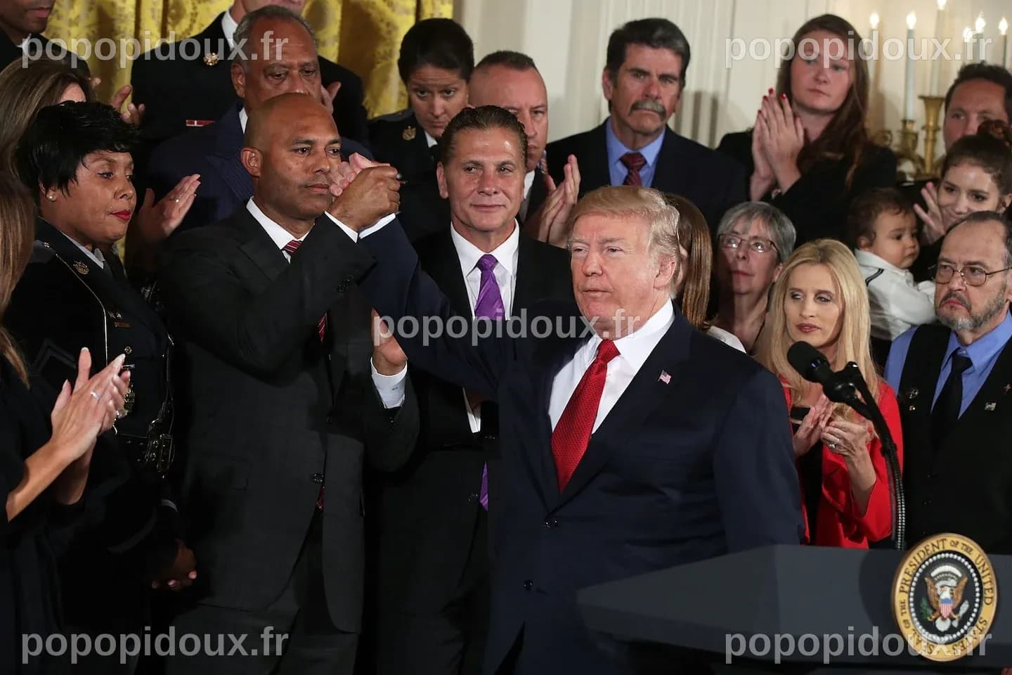 Trump face à l'industrie pharmaceutique : Le principal lobbyiste tire sa révérence
