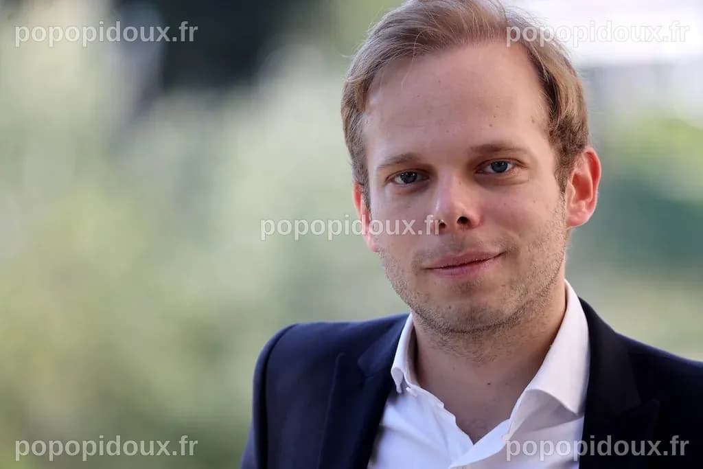 "C'est la personne qui s'est le plus enrichie sur de l'argent public ...
