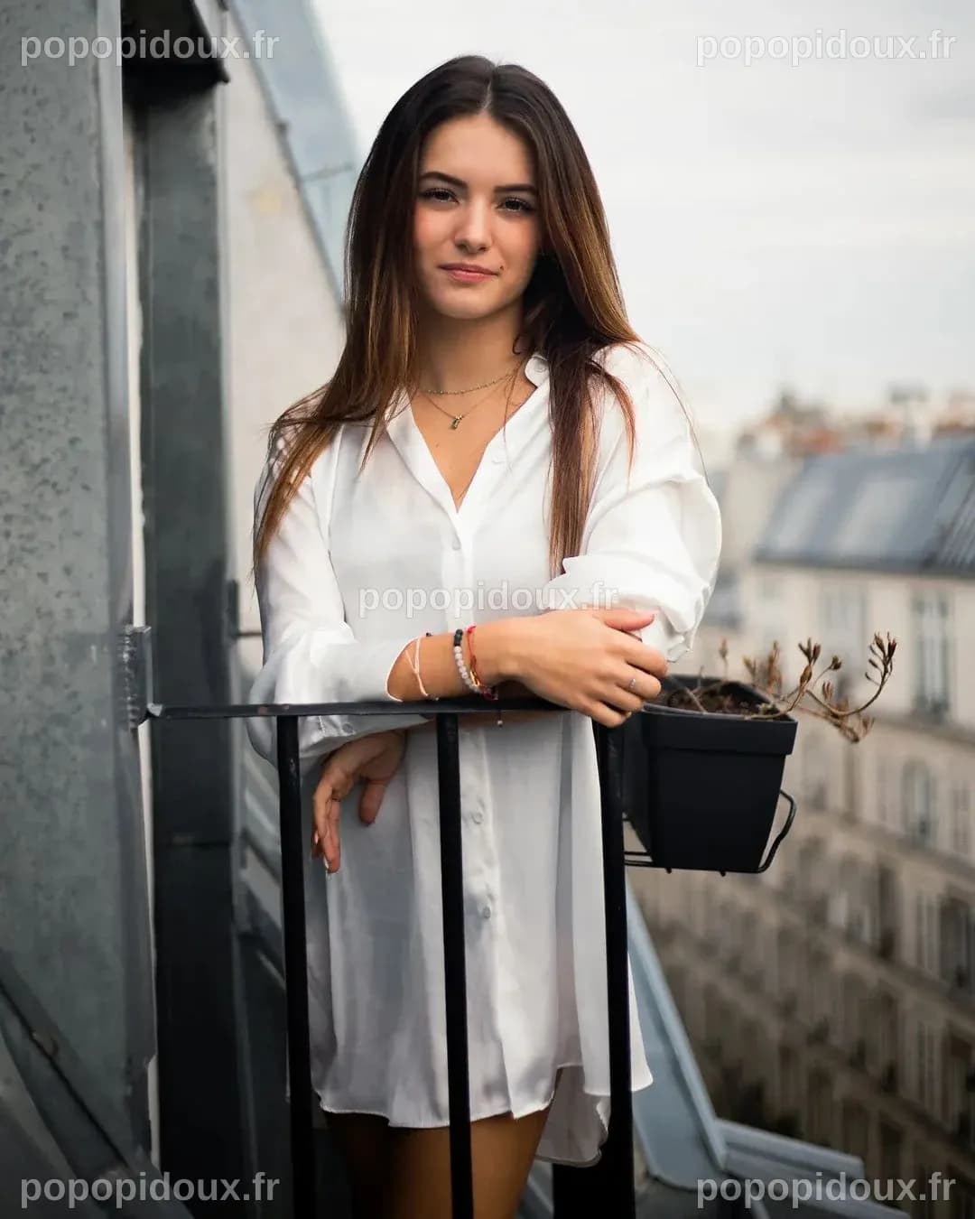 Elsa Bois biography, 20 Photos, Age, Height, Real Name, Instagram ...