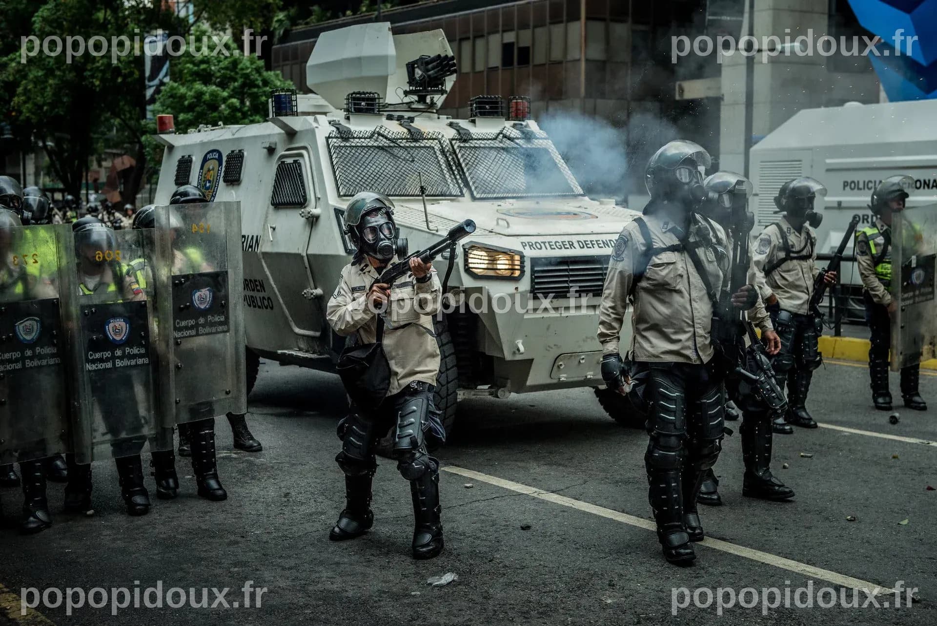 La police vénézuélienne réprime les manifestations pour des salaires et retraites plus élevés