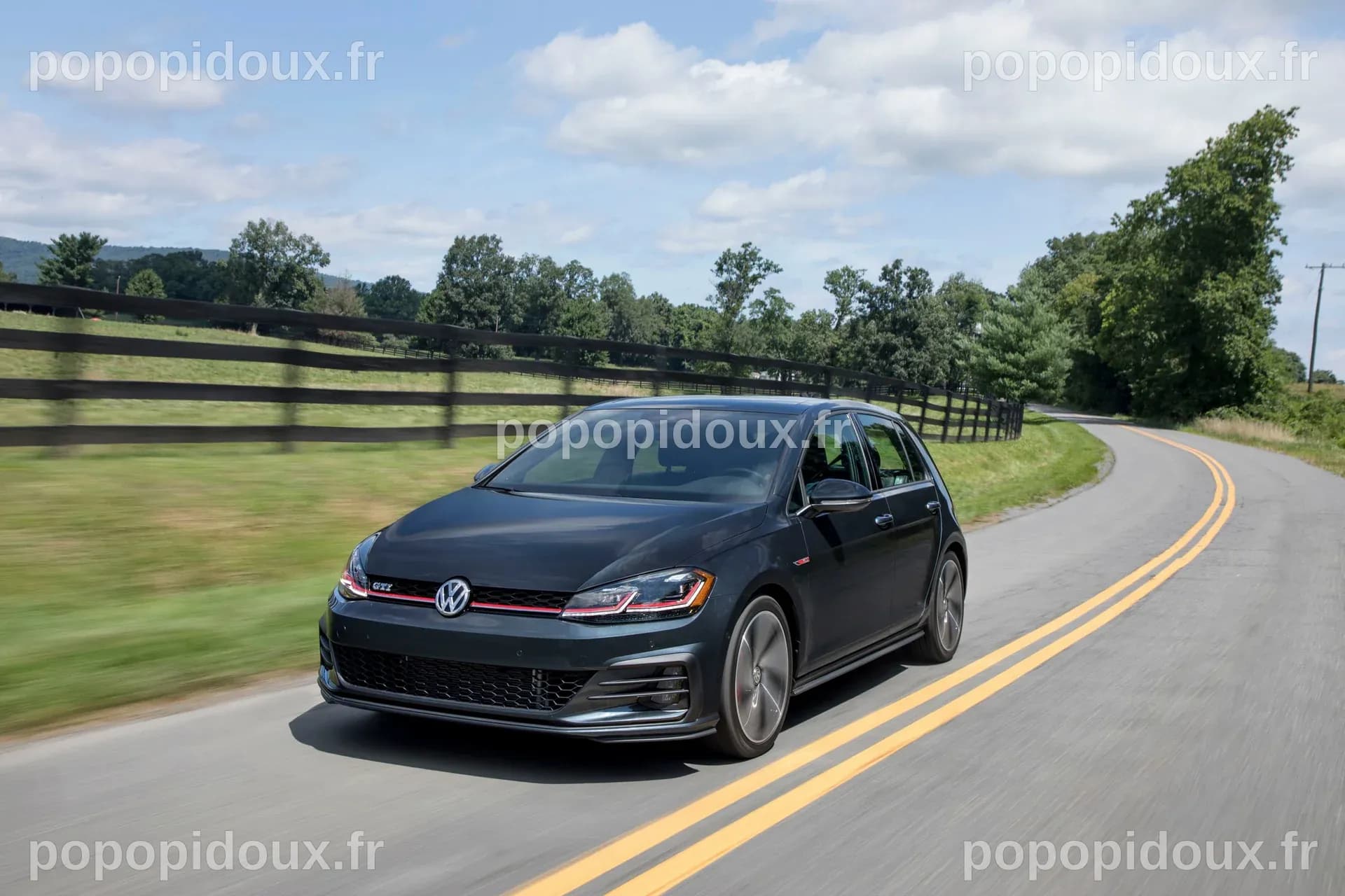 À vendre : Volkswagen Golf GTI 2017, une performance à couper le souffle