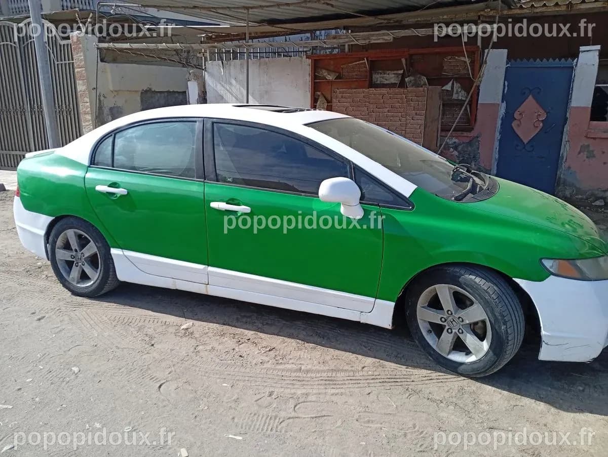 Honda Civic 2007 , fonctionnelle et en excellent état à vendre à Djibouti