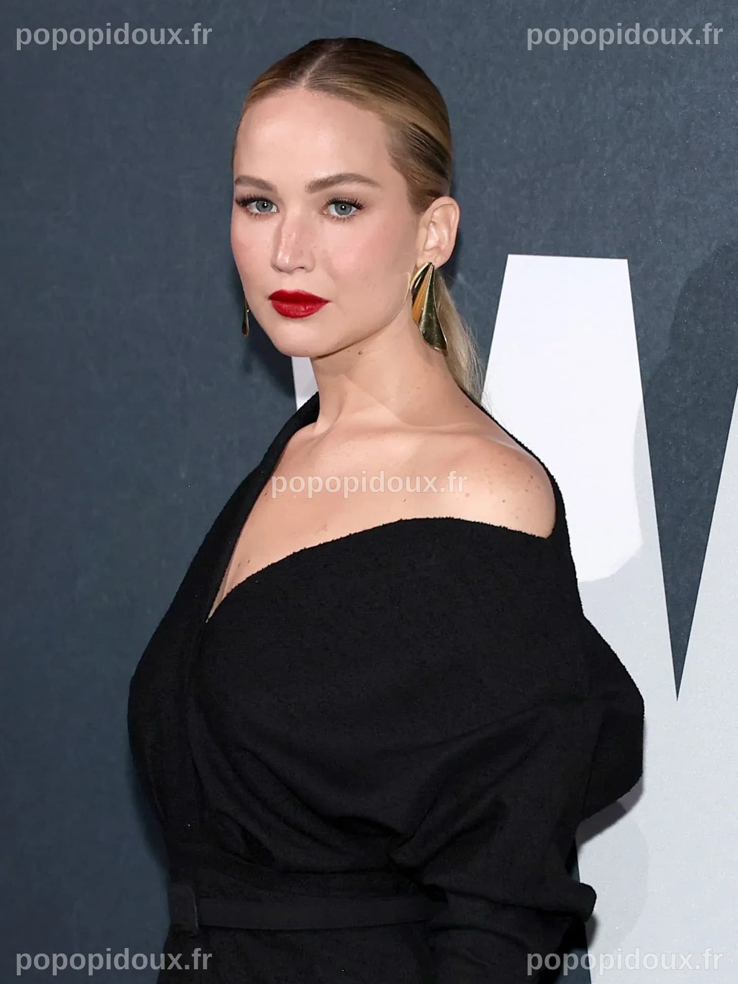 Jennifer Lawrence joue la carte de la transparence et répond aux ...