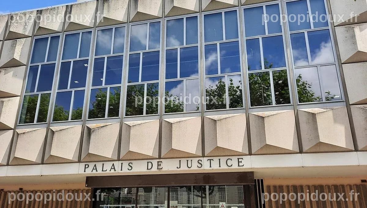Le suspect du double parricide de Challans mis en examen et placé en ...