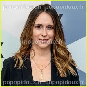 Comprendre la Morphologie de Jennifer Love Hewitt : Une Analyse Complète
