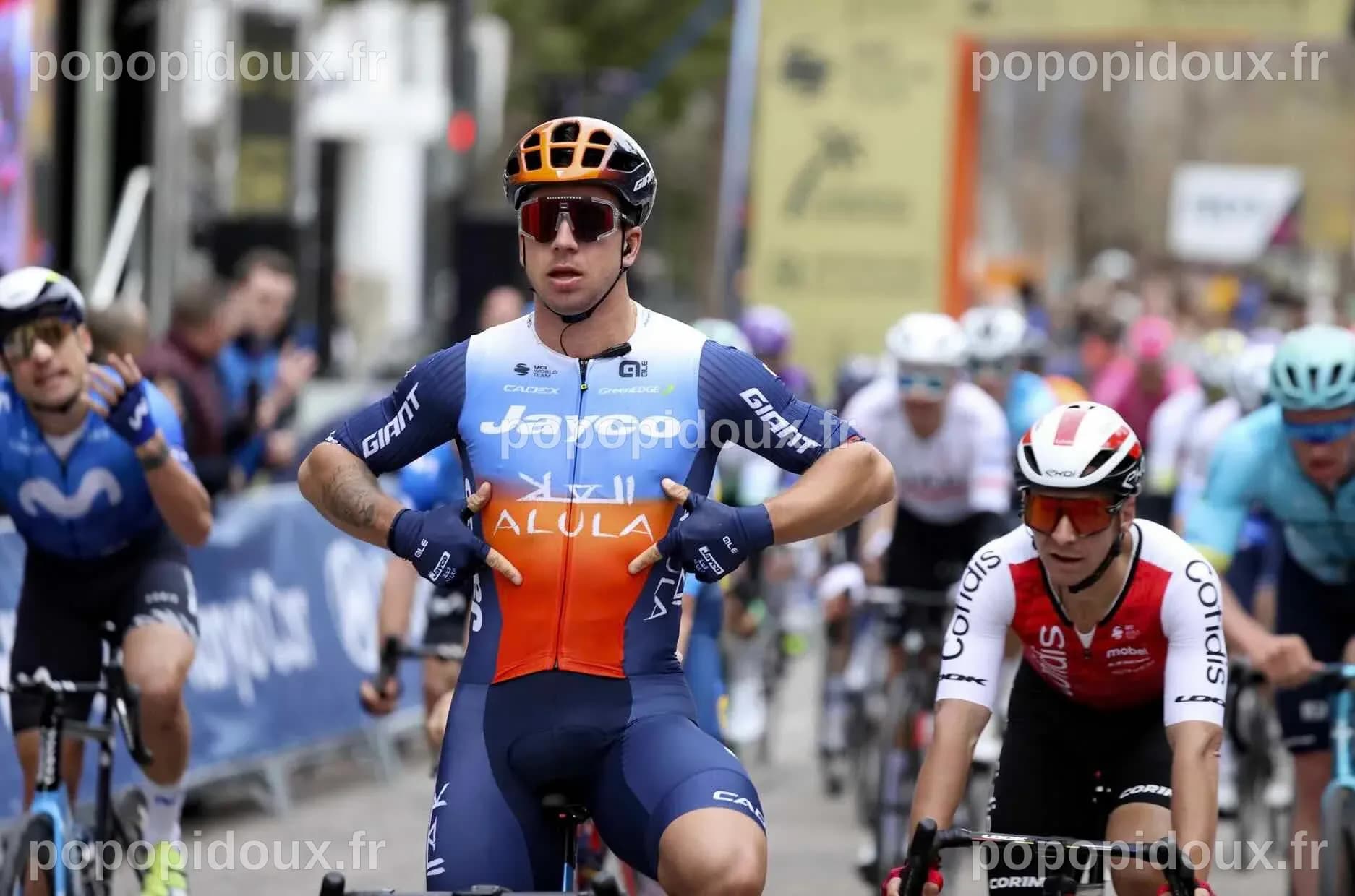 Classique de Valence 2024 : Victoire au sprint de Dylan Groenewegen