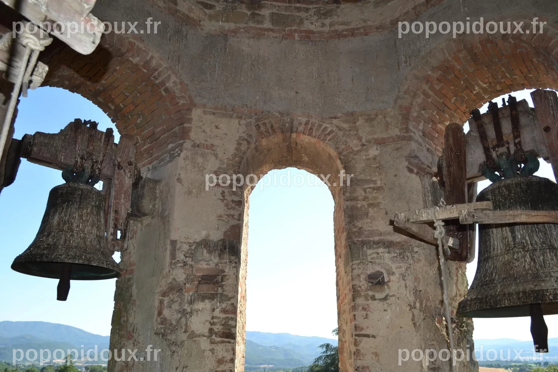 L'Archéosismologie : Quand les Bâtiments Historiques Agissent Comme des Sismomètres
