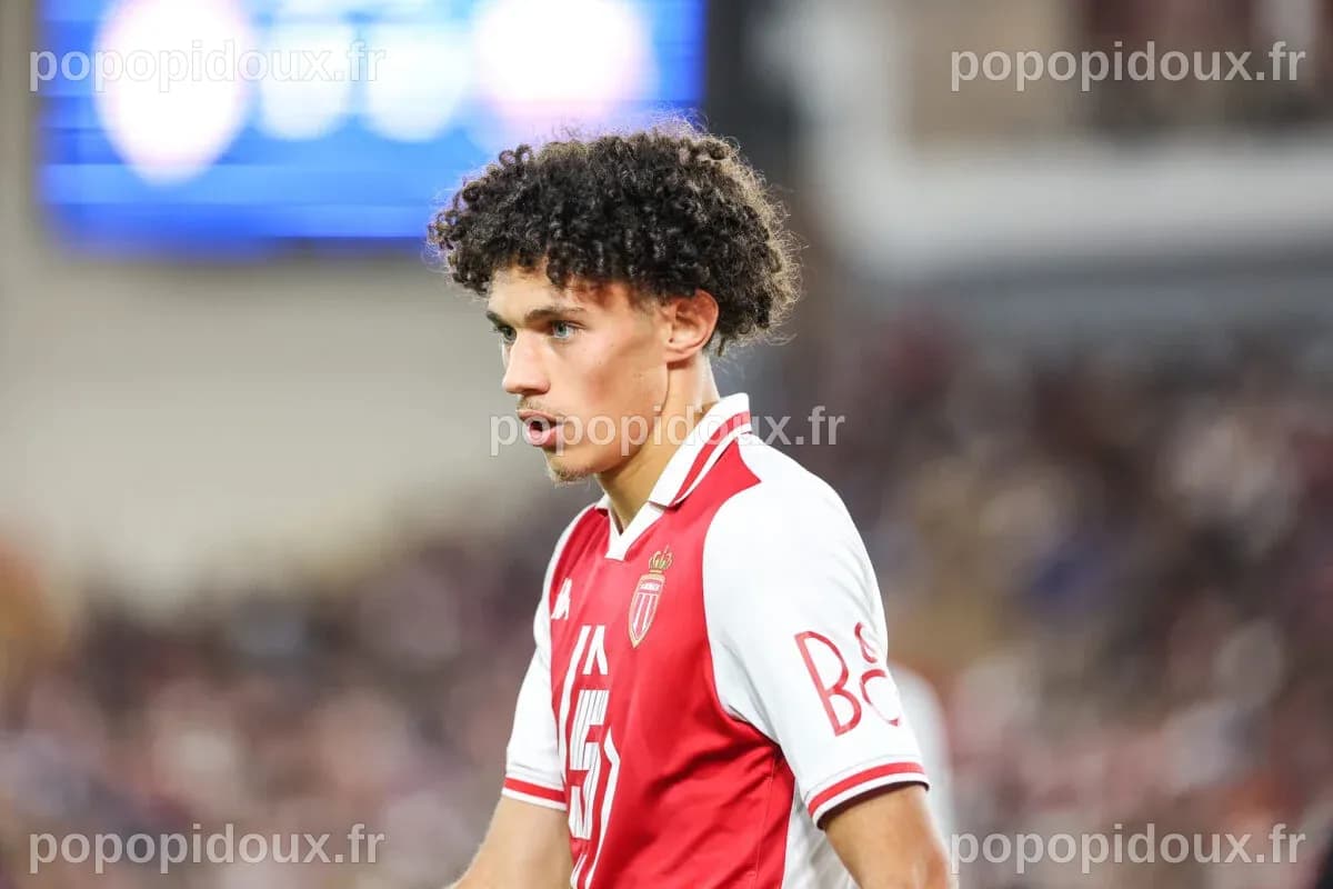 L'Origine de Maghnes Akliouche : Un Parcours Inspirant dans le Football Français