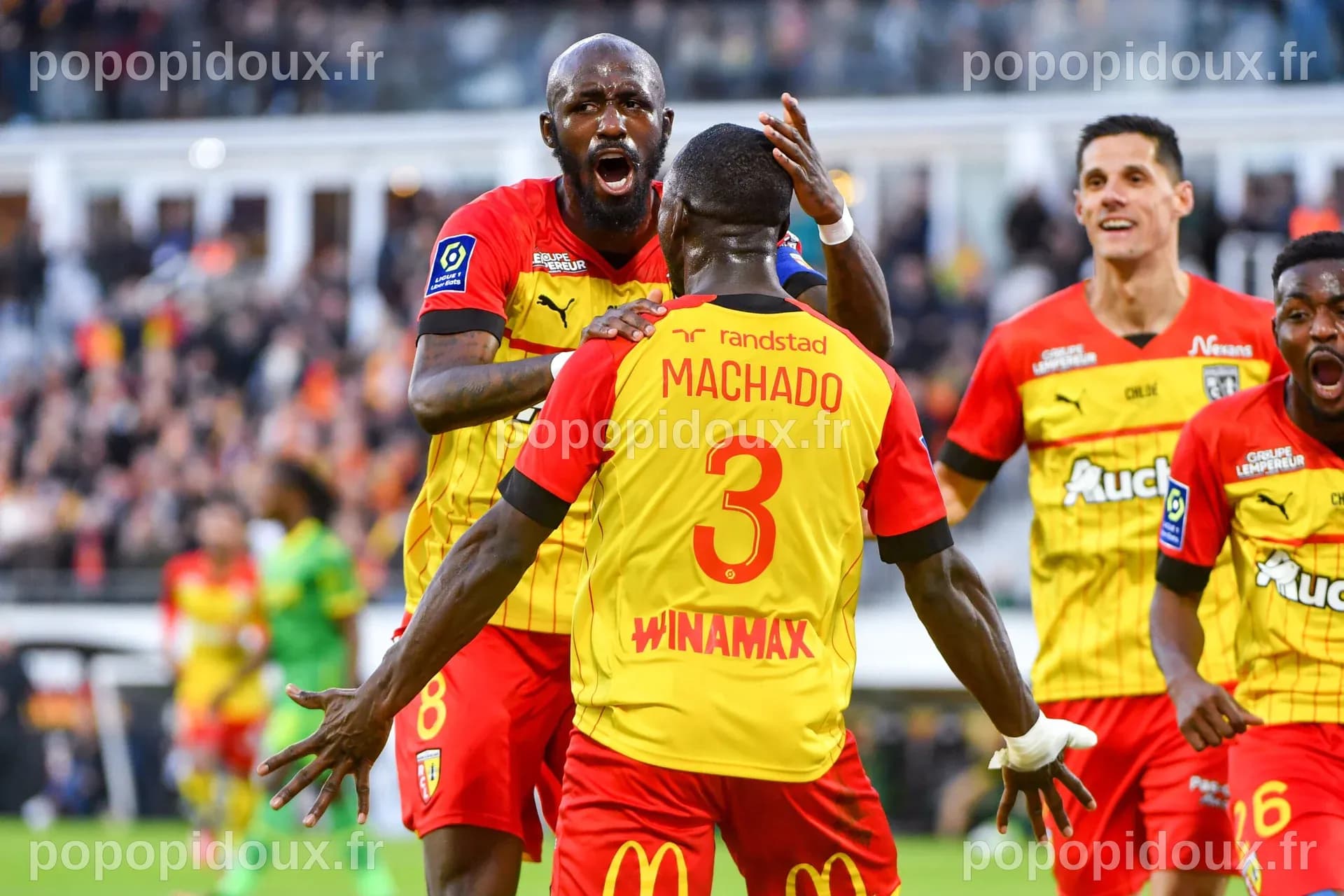 L1 (J24) : Lens s'impose face à Nantes et reste dans la course à la C1 ...