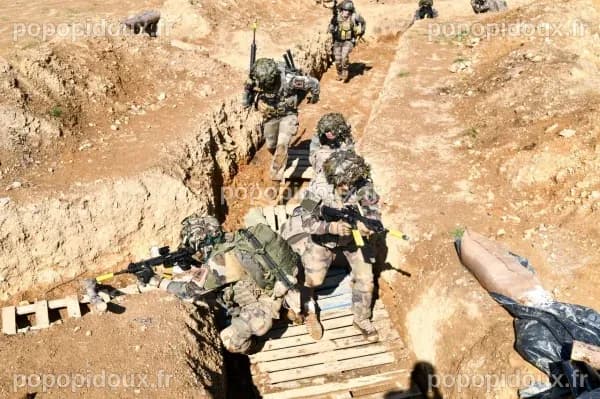 Quand les armées renouent avec le combat de tranchée - Lignes de défense