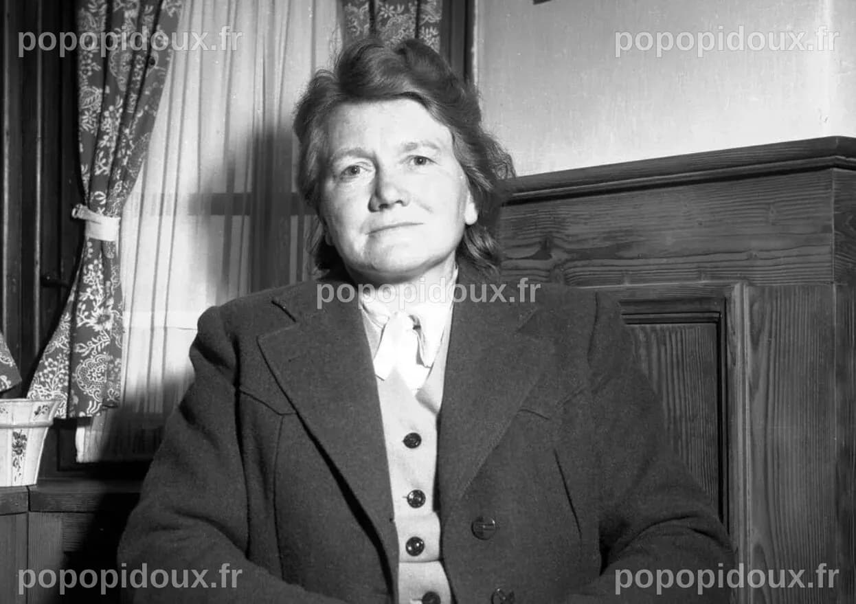 27 Facts About Hitlers Descendants - Facts.net