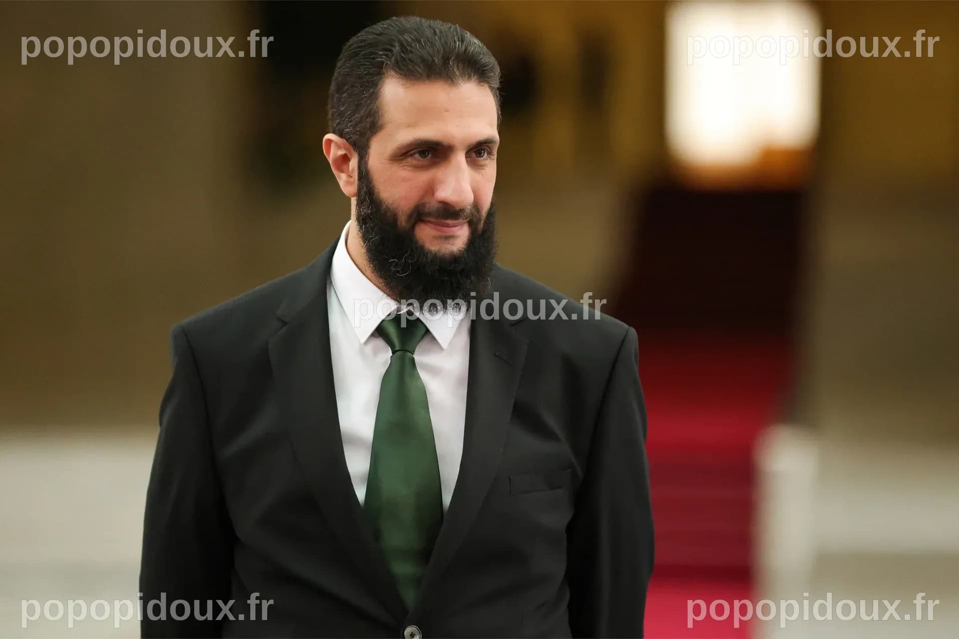 Syrie : comment le président Ahmed al-Charaa se construit une image sur ...