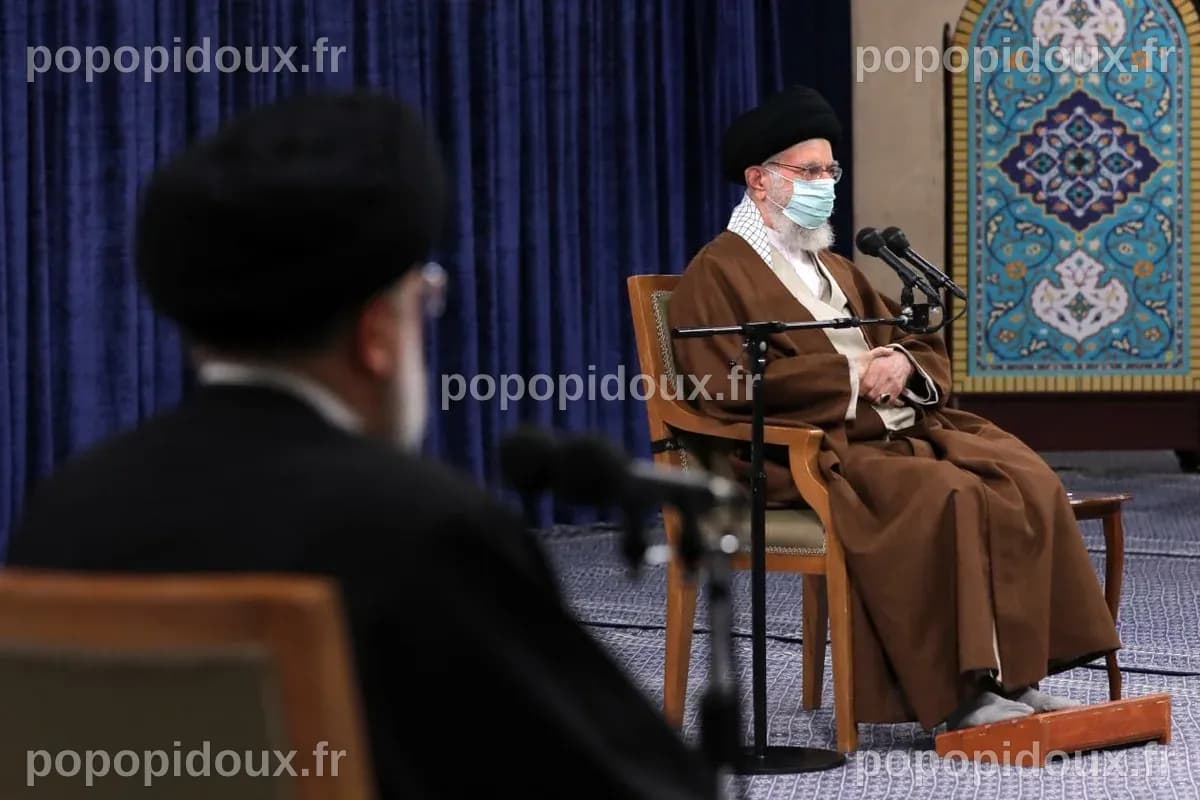 Ayatollah Khamenei on Twitter: "Les membres du Conseil Suprême de la ...