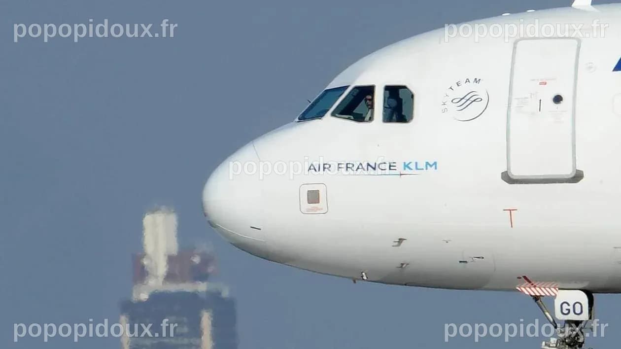Guerre Iran-Israël : ces compagnies aériennes réduisent leurs vols vers ...