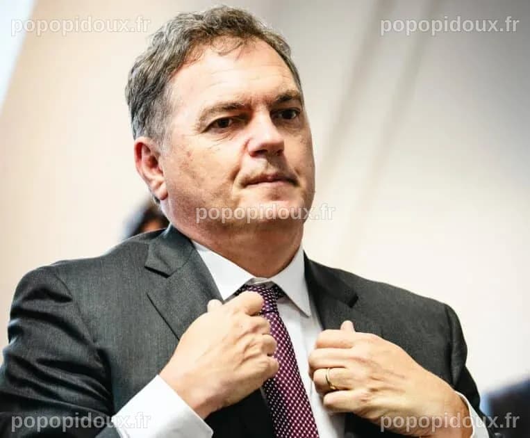 Perquisitions, questions sur ses rémunérations, Parquet national ...