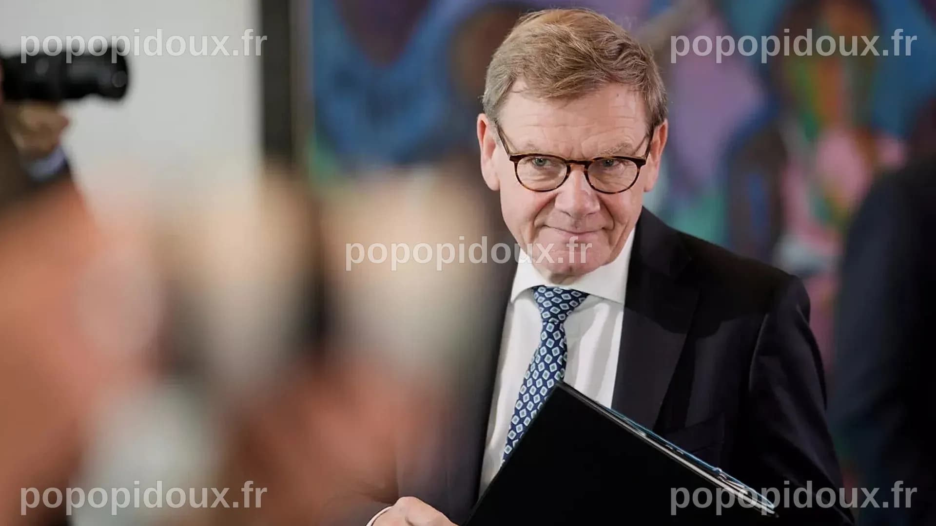 Wadephul annonce que l'Allemagne prévoit également un vol spécial depuis Riyad
