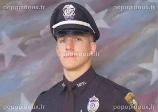 Un policier de l'État du Massachusetts suspendu arrêté à nouveau suite à un incident de mars
