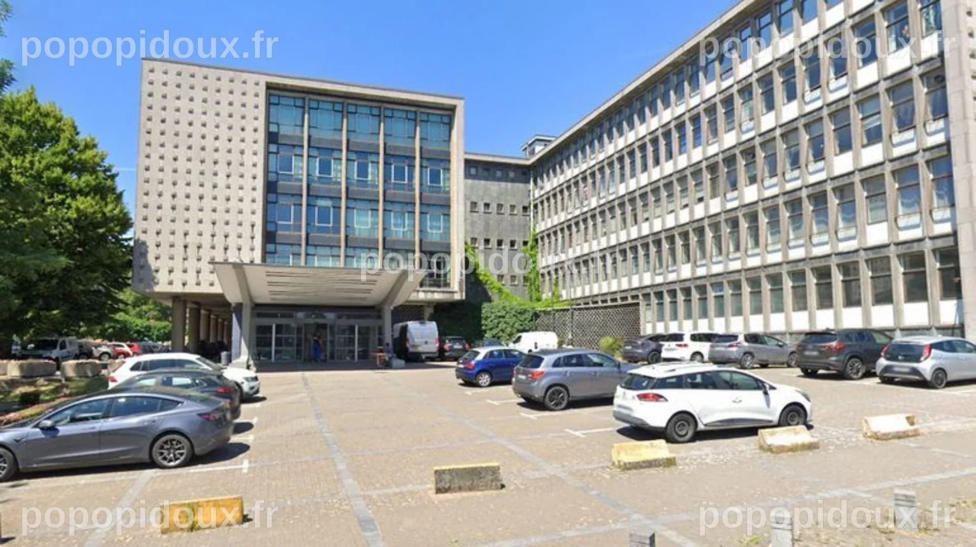 Séquestration d'un enfant de neuf ans en Alsace : état de santé et questions sur l'affaire