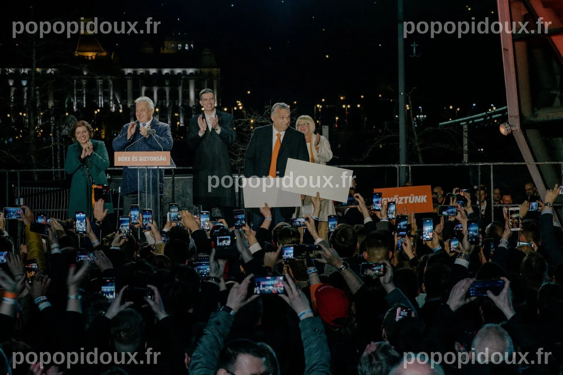 Le vainqueur des élections hongroises, Magyar, annonce son intention de dialoguer avec Poutine pour mettre fin à la guerre en Ukraine