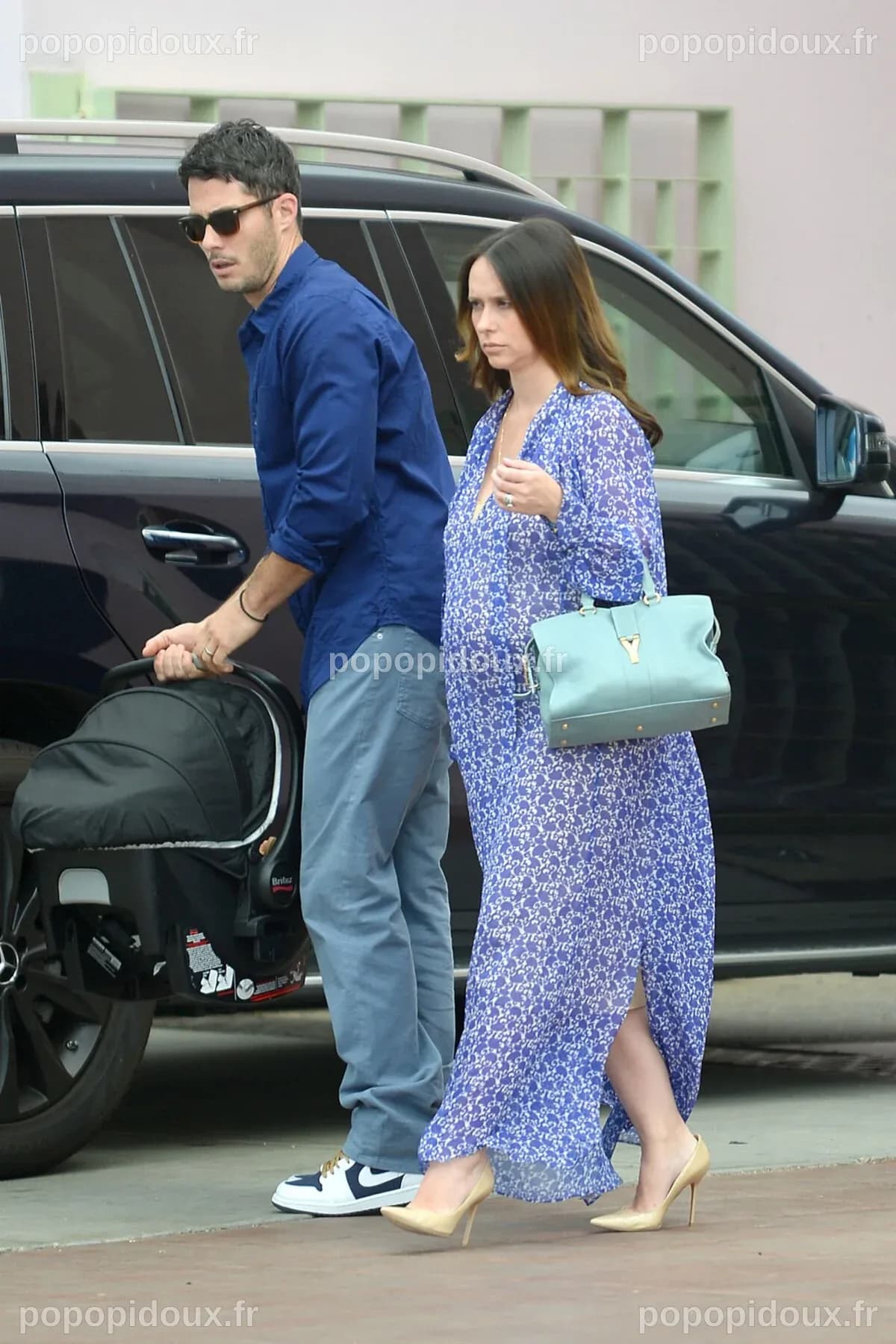 Jennifer Love Hewitt Prend Du Poids Jennifer Love Hewitt (Red Blazer)