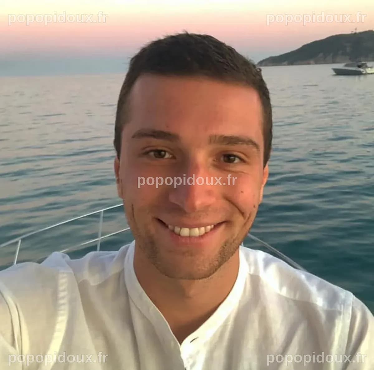 Jordan Bardella officialise sa relation avec Maria Carolina de Bourbon des Deux-Siciles