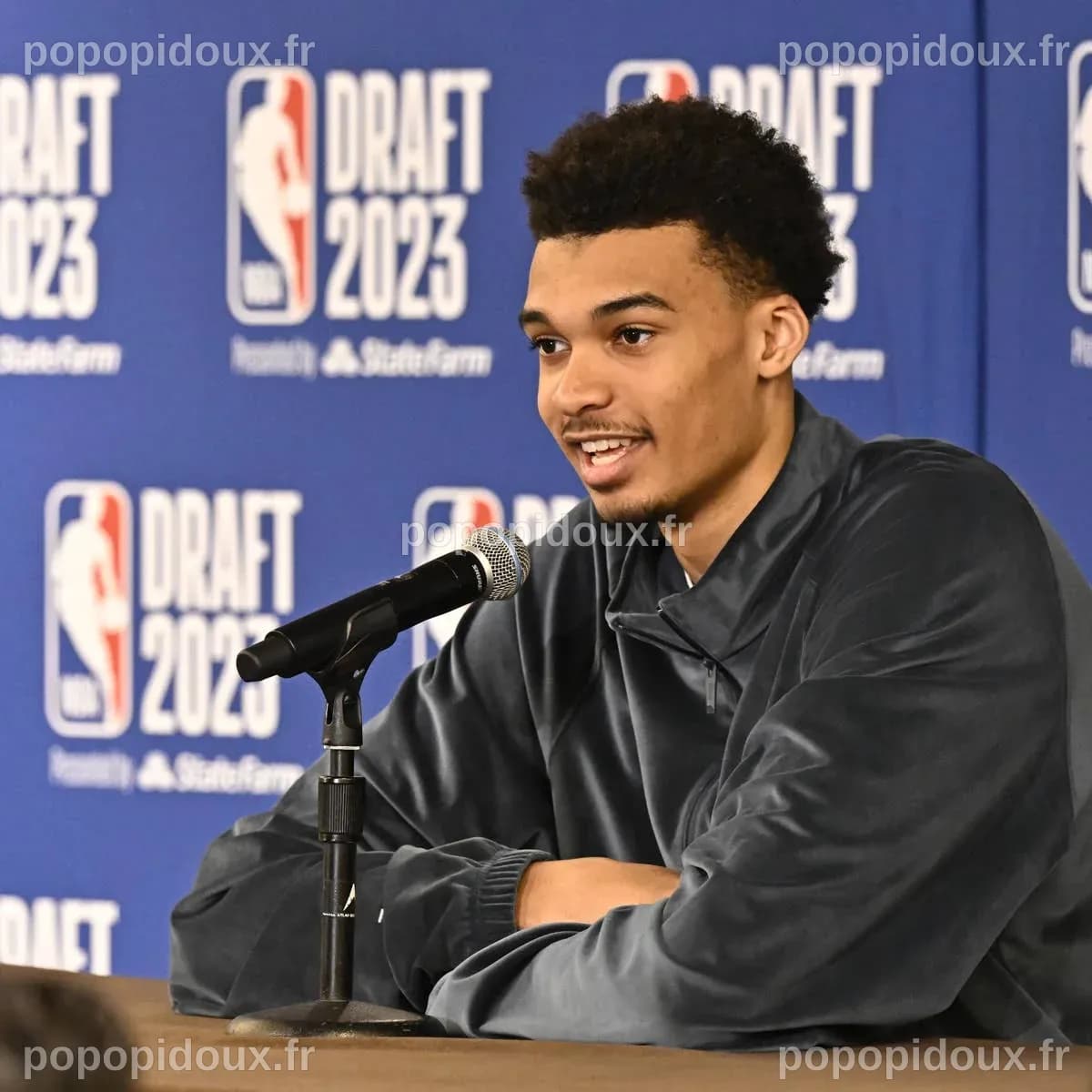 Victor Wembanyama décroche son premier titre : le prestigieux « Magic Johnson Award » !