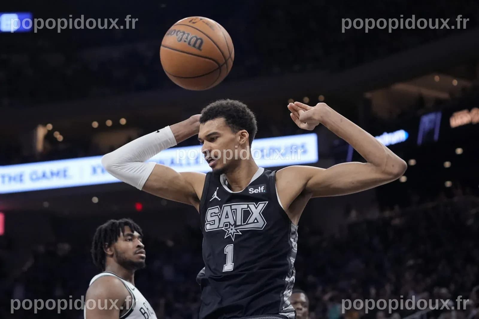 NBA : Victor Wembanyama, Meilleur Défenseur de l'Année à l'Unanimité, Établit un Record Historique !