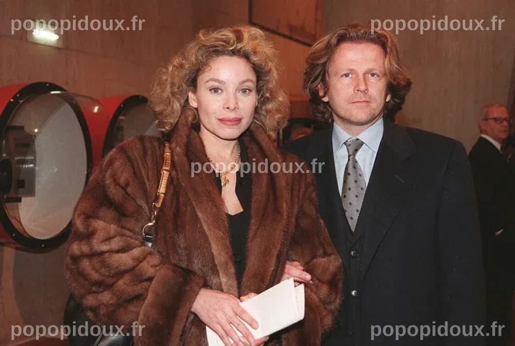 Grace De Capitani Père - Médias Célèbres
