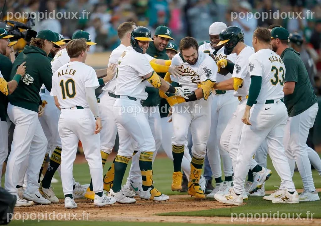 Oakland A's Shea Langliers hits walk-off homer to stun Mariners