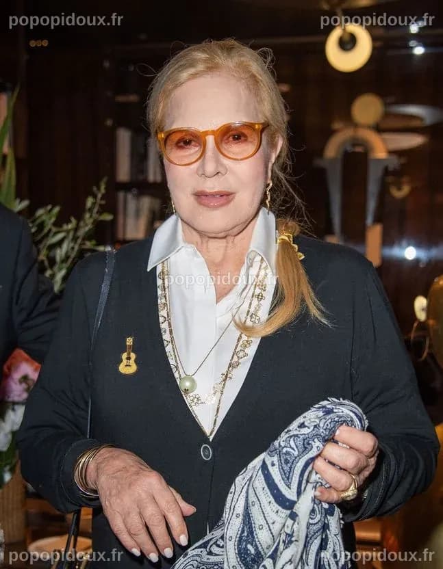 Sylvie Vartan : son émouvant hommage à l'acteur Tchéky Karyo - Elle