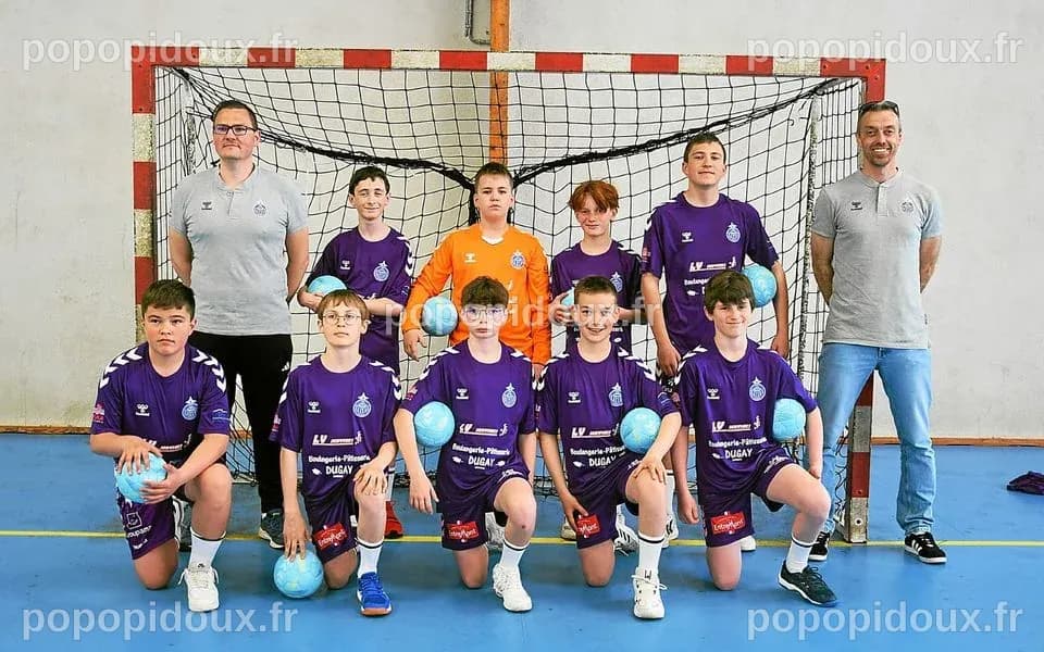 Handball : une nouvelle tenue pour les moins de 13 garçons de l’entente ...