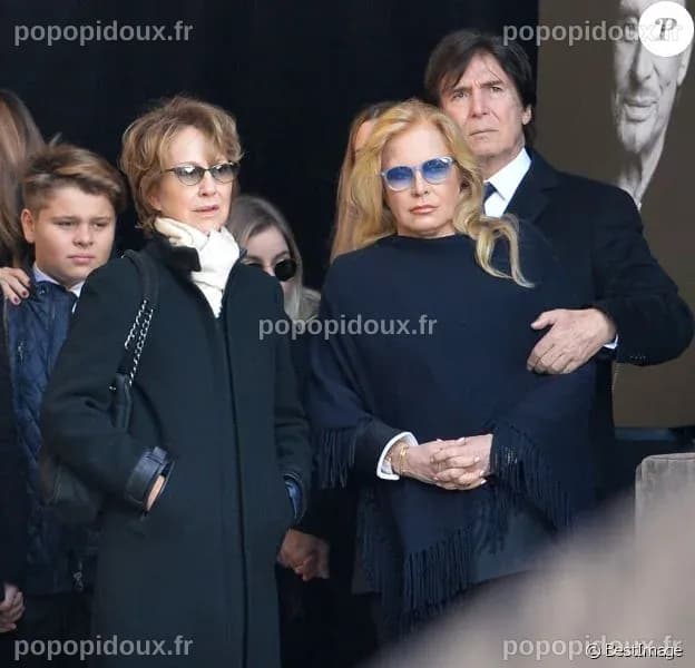 Sylvie Vartan soutient Nathalie Baye après sa charge contre le clan de ...
