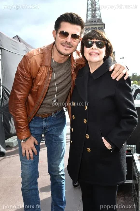 Mireille Mathieu et son fils : Une histoire de famille pleine d’amour ...