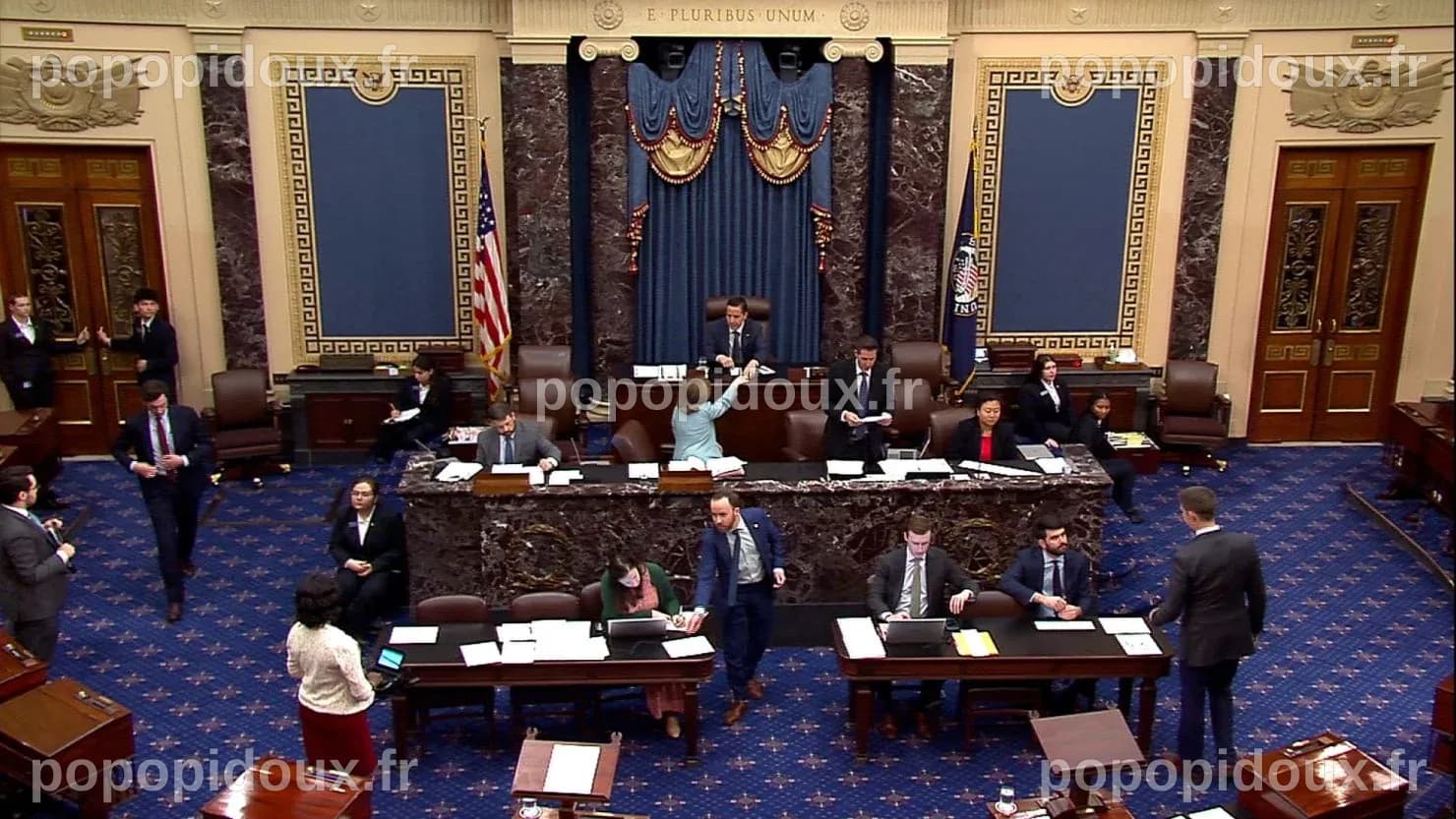 Tariffs resolution: Vance casts tie-breaking Senate vote to kill ...