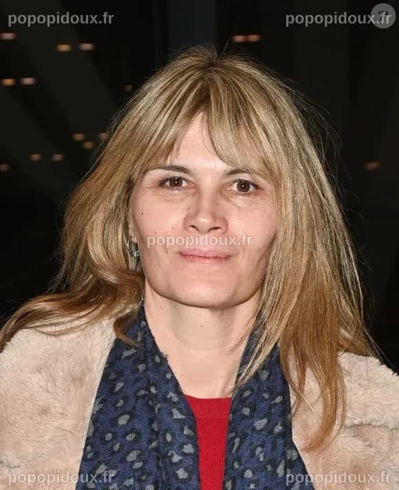 "Cela faisait dix ans..." : Marina Hands amoureuse, la comédienne et ex ...