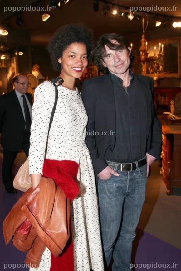 Photo : Arno Klarsfeld et sa fiancée à la soirée Massimo Gargia au ...