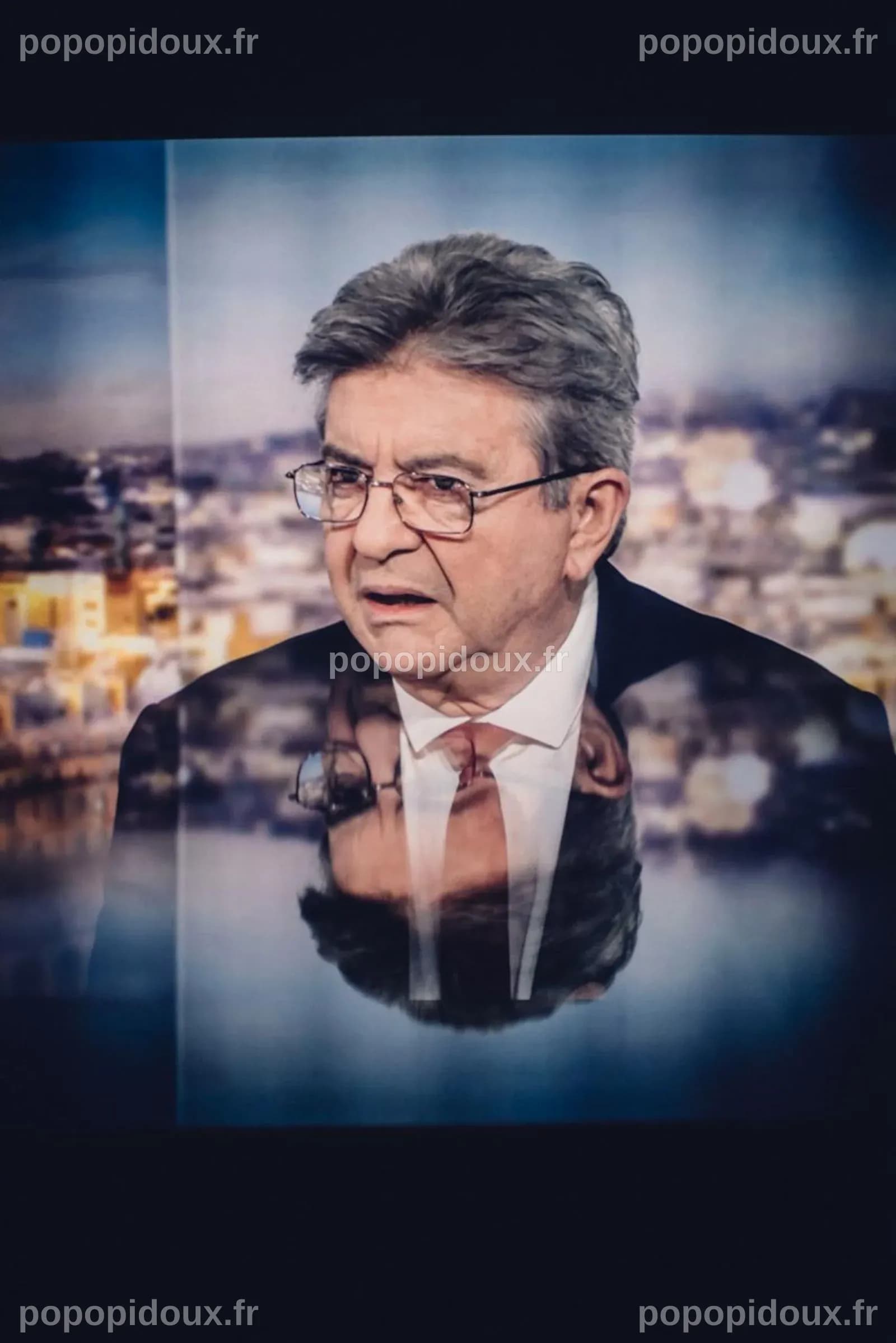 Présidentielle : Jean-Luc Mélenchon, candidat déclaré, doit relever de nouveaux défis