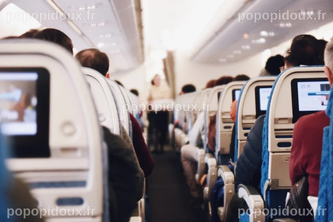 Comment dormir en avion ? - France Évasion