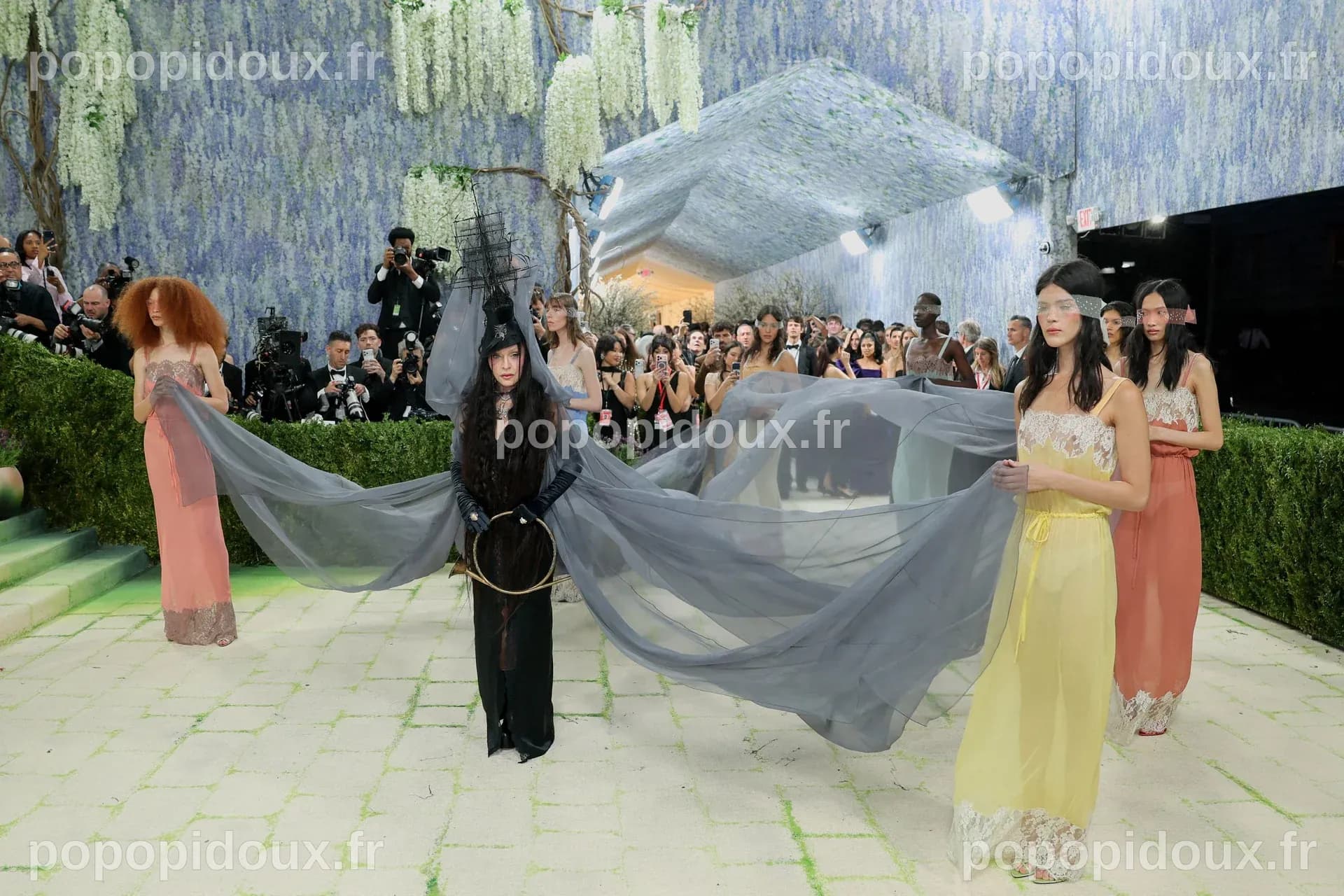 Madonna comme reine de Saba et Heidi Klum en statue : Les 15 looks les plus audacieux du Met Gala 2026