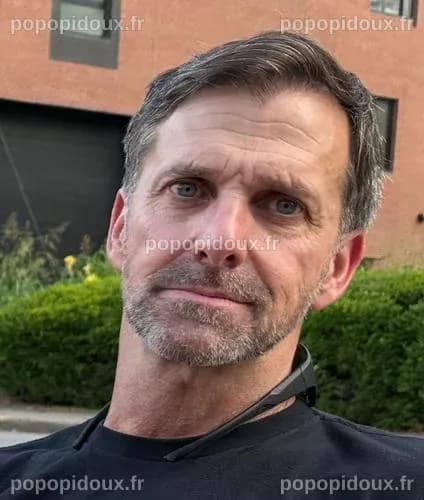 Manhunt underway for special forces veteran with extensive survival ...