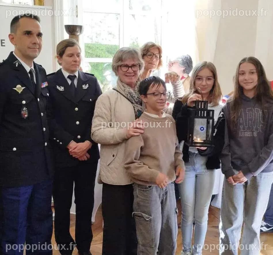 Saint-Pierreville. Remise de la Flamme de la Nation au conseil ...