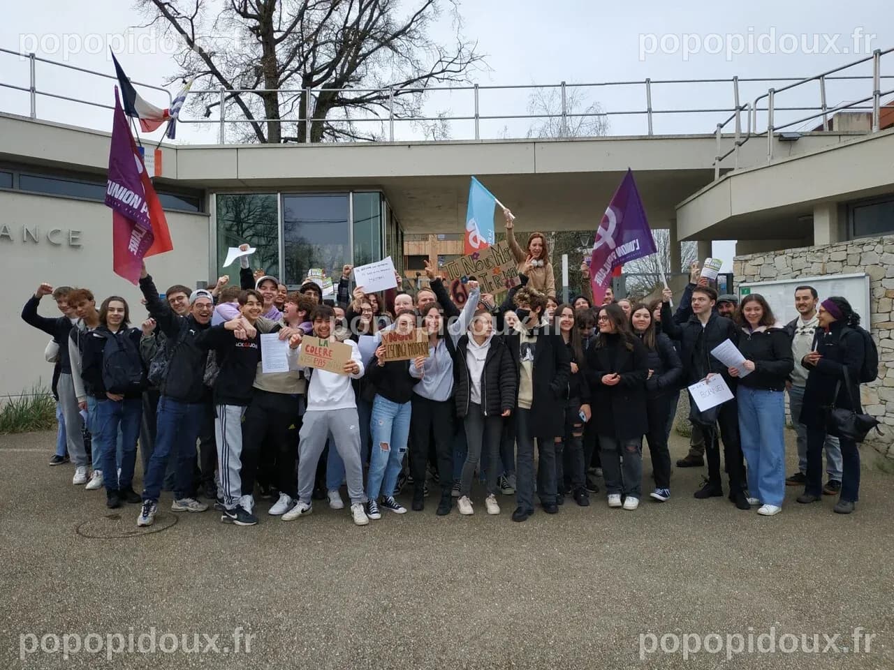 Réforme des retraites : les élèves expriment leurs inquiétudes à Avon