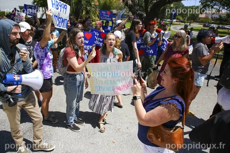 Les programmes sur la diversité bannis des campus de Floride